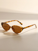 1 Pair Cat Eye Narrow Frame Fashionable Unisex Sunglasses, Suitable For Photography
