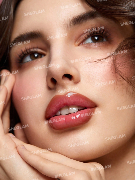 SHEGLAM Lip Rules Liner & Gloss Pen-Play Fair 2-In-1 Moisturizing Liquid Lipstick