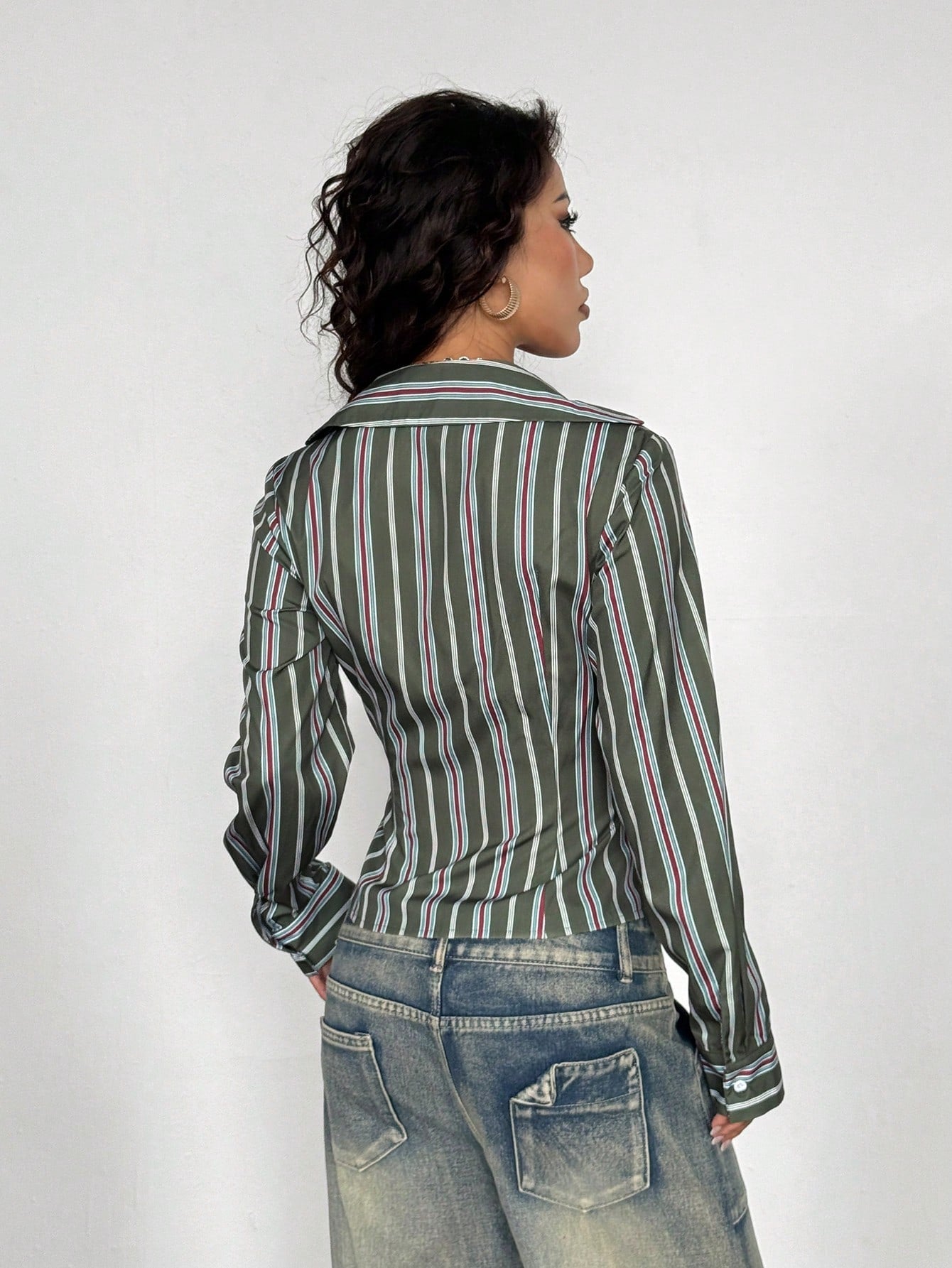 StreetHx Women's Retro Striped Fitted Shirt