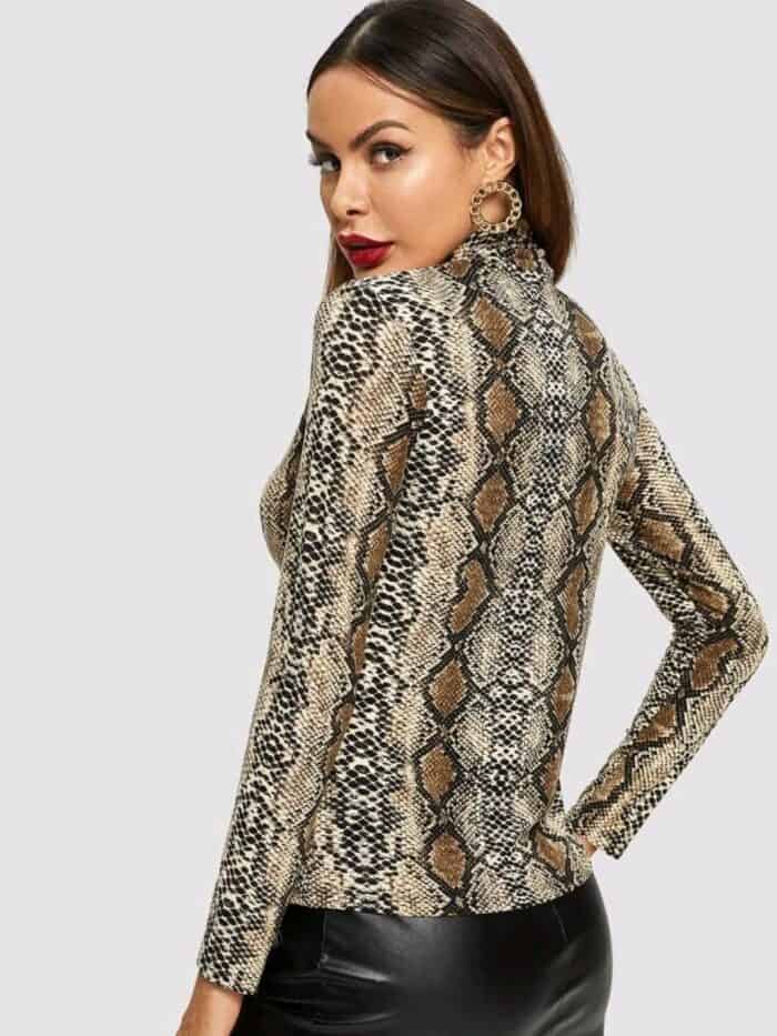 SHEIN Cutout Front Snake Skin Print Fitted Tee - Image 4