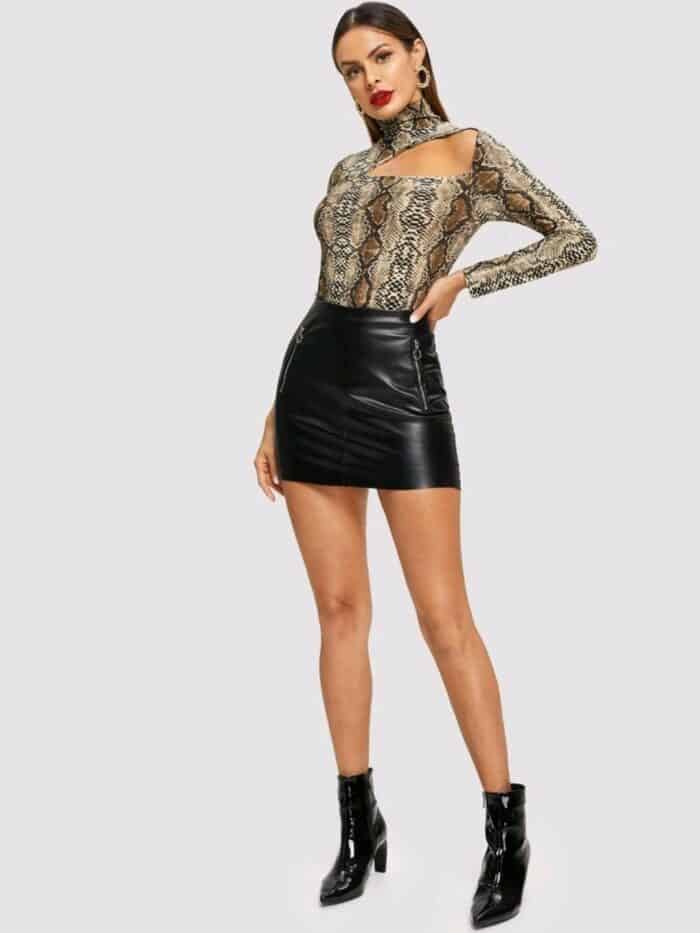 SHEIN Cutout Front Snake Skin Print Fitted Tee - Image 2