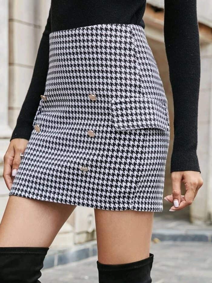Double Button Houndstooth Skirt