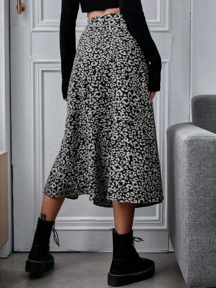 All Over Print Split Thigh Skirt - Image 4