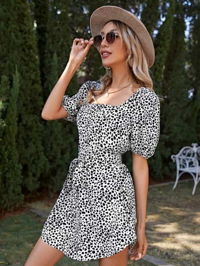 SHEIN Square Neck Self Belted Allover Print Dress - Image 3