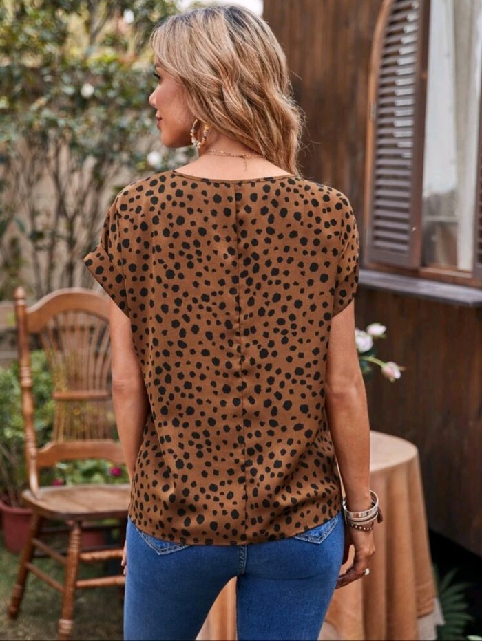 EMERY ROSE All Over Print Roll Up Sleeve Top - Image 6