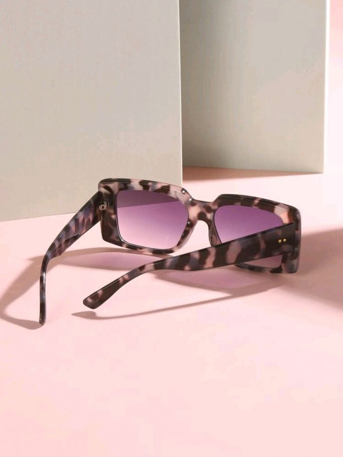 Square Frame Tinted Lens Sunglasses - Image 3