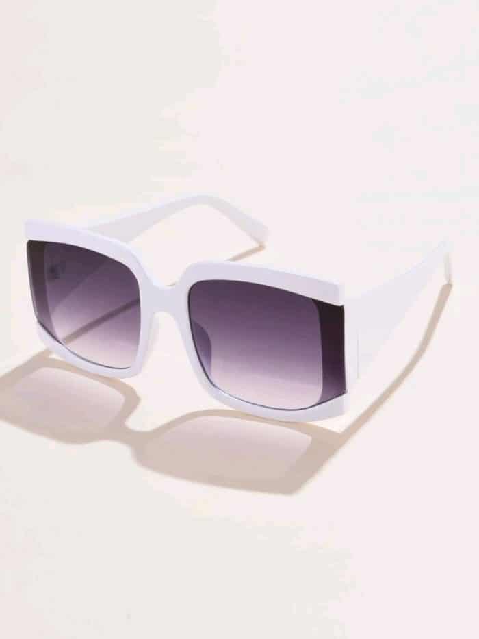 Oversized Frame Tinted Lens Sunglasses - Image 4