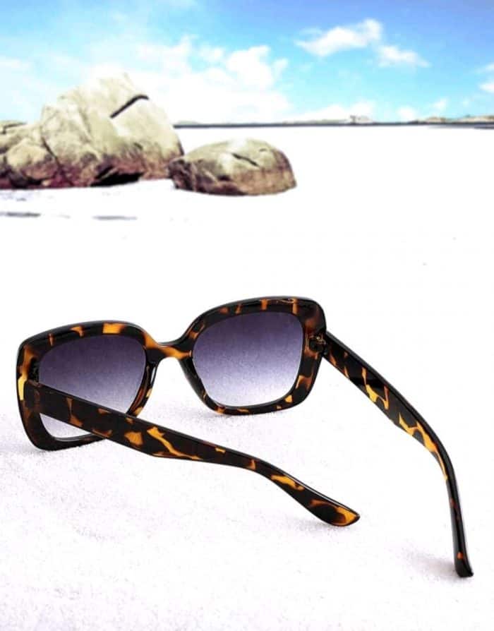 Tortoiseshell Frame Sunglasses - Image 4