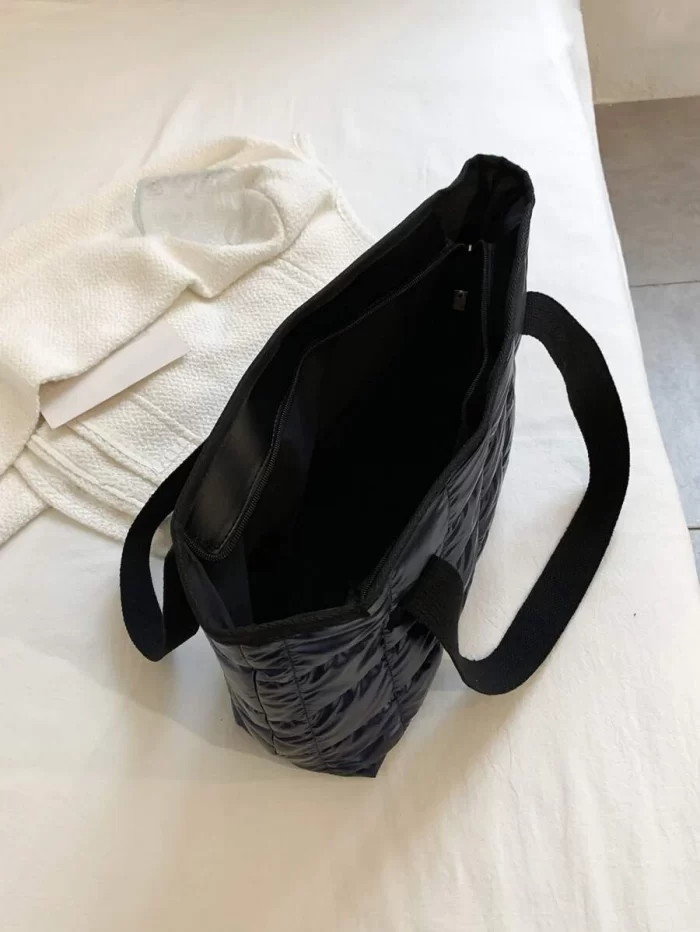 Large Capacity Quilted Shoulder Tote Bag - Image 3