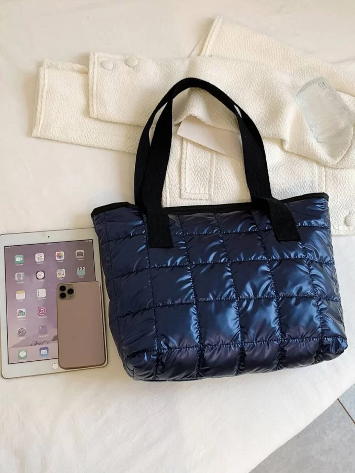 Large Capacity Quilted Shoulder Tote Bag - Image 6