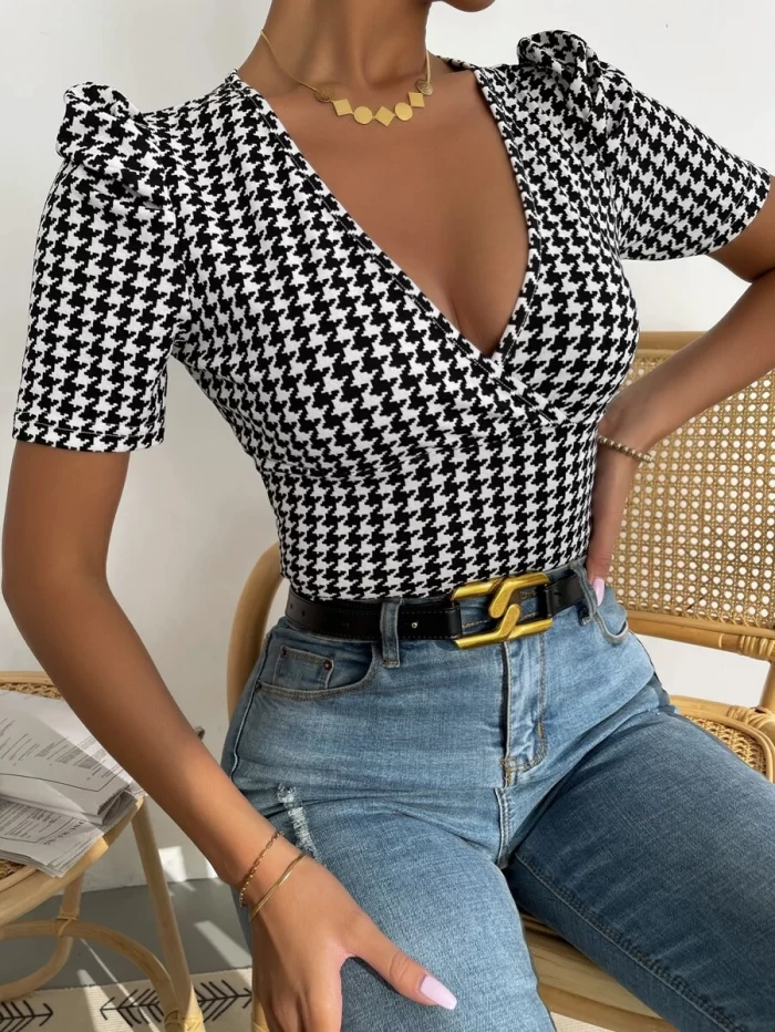 Deep V Neck Houndstooth Print Wrap Puff Sleeve Crop Tee - Image 6