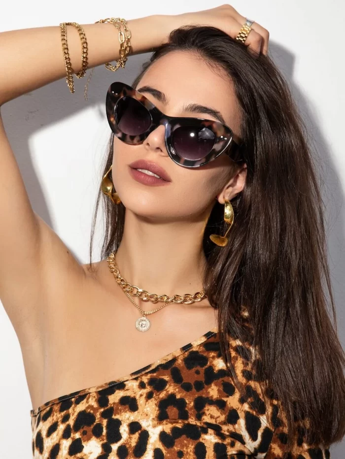 Tortoiseshell Frame Fashion Glasses