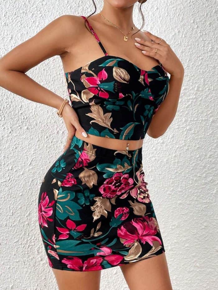 SHEIN Unity Floral Print Cami Top & Bodycon Skirt - Image 3