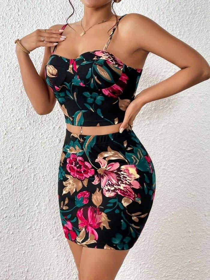 SHEIN Unity Floral Print Cami Top & Bodycon Skirt - Image 4