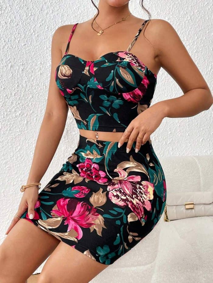 SHEIN Unity Floral Print Cami Top & Bodycon Skirt - Image 6