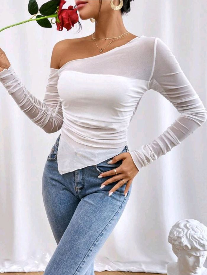 SHEIN Essnce Asymmetrical Neck Ruched Side Hanky Hem Tee