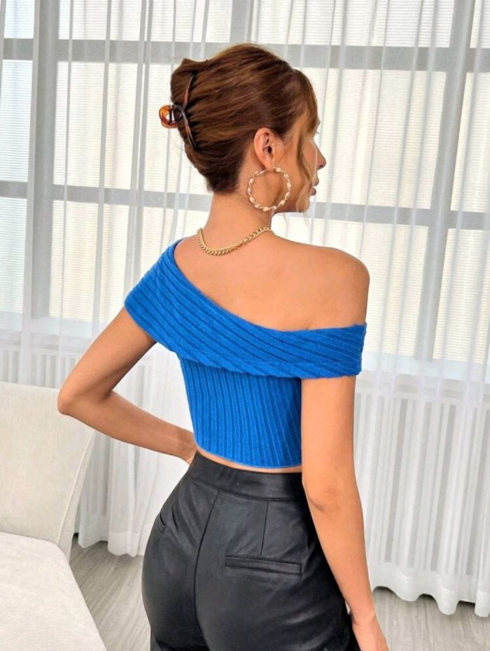 SHEIN Privé Asymmetrical Neck Crop Top - Image 2