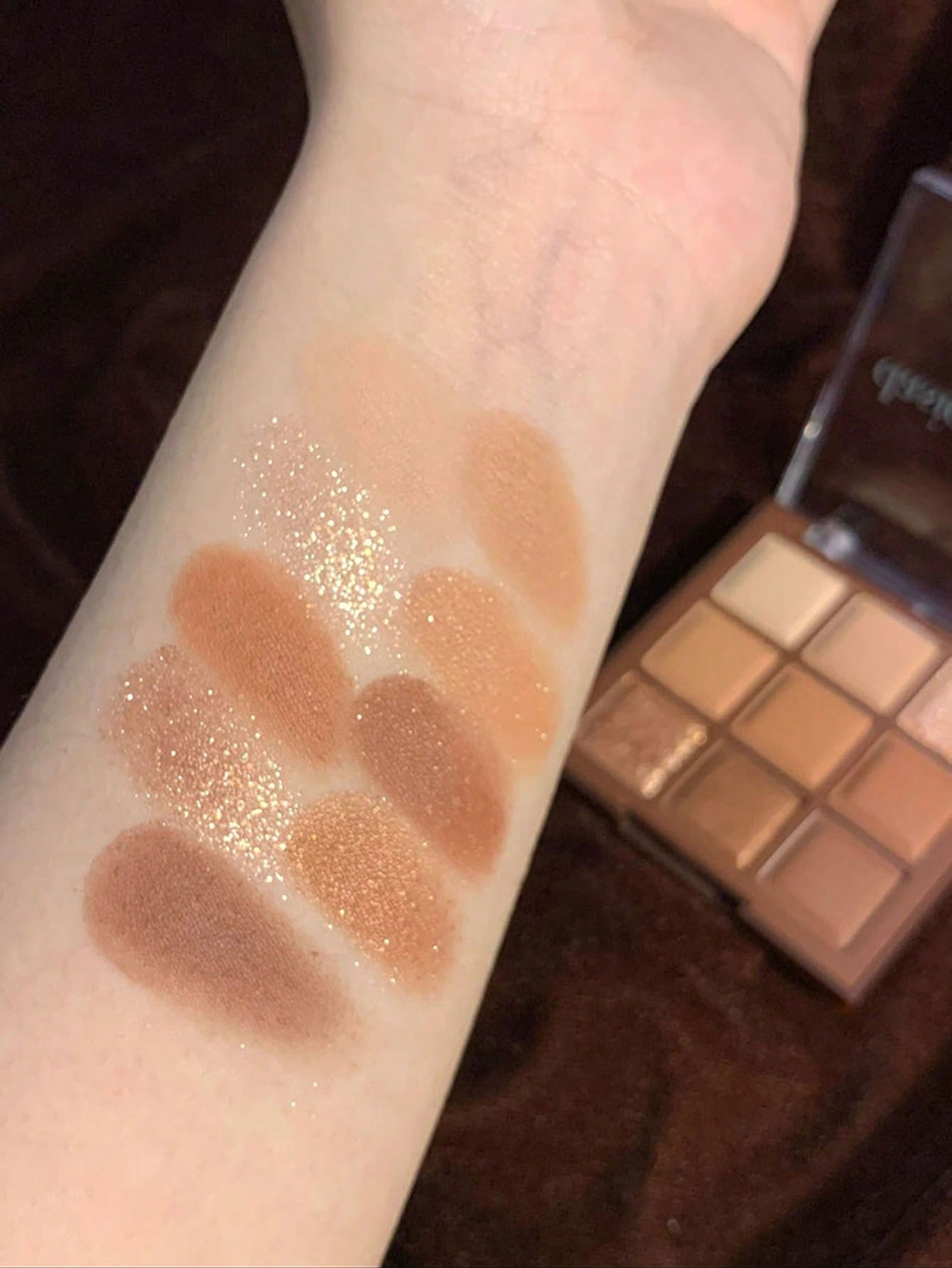 9-Color Eyeshadow Palette, Shimmer & Matte Smudge Proof Eye Shadow Makeup Product For Daily Use - Image 3