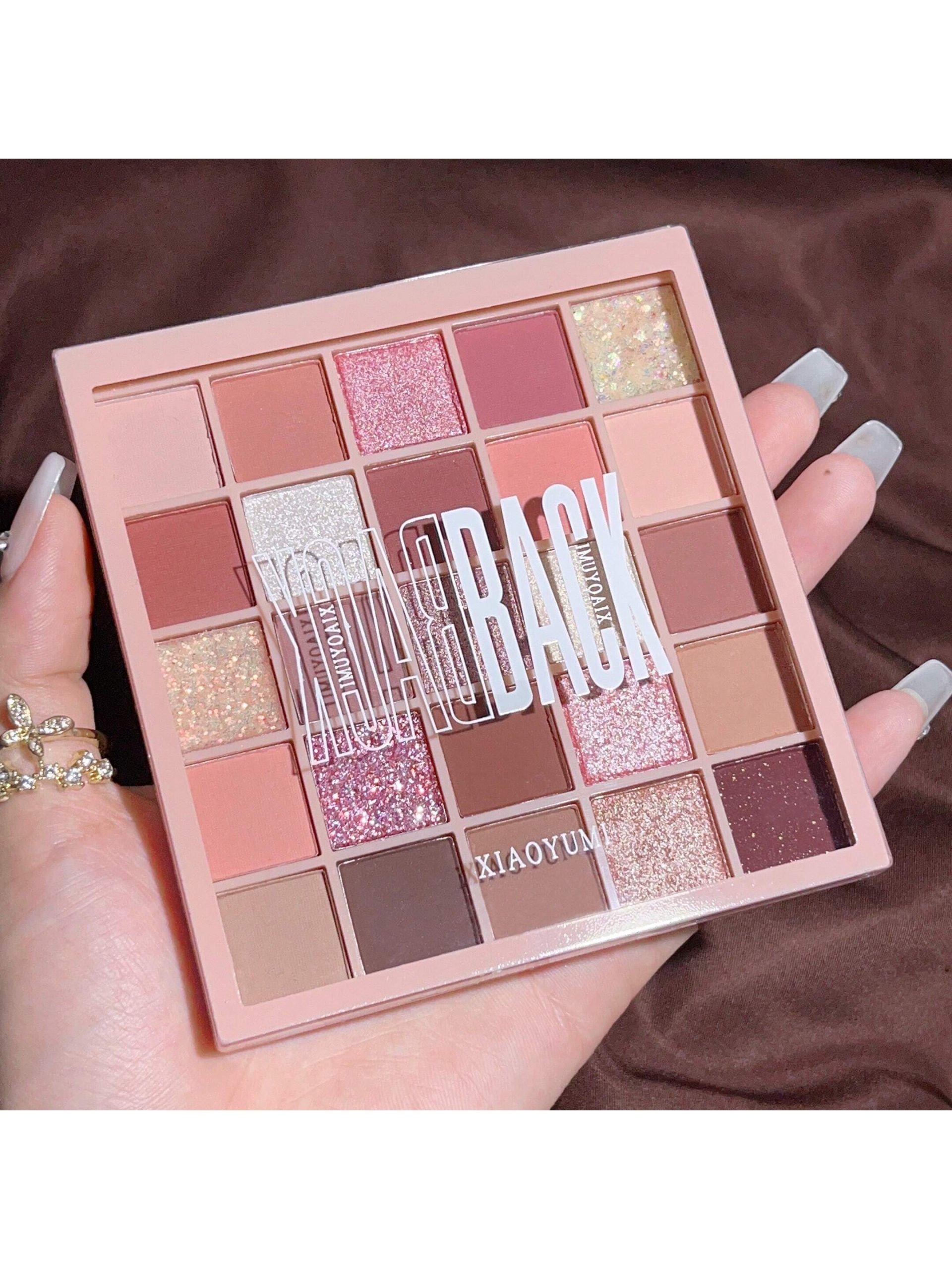 25-color Eyeshadow Palette, Including Matte, Shimmer & Glitter, With High Color Payoff, Waterproof, Sweatproof And Suitable For Daily Makeup. - Image 4