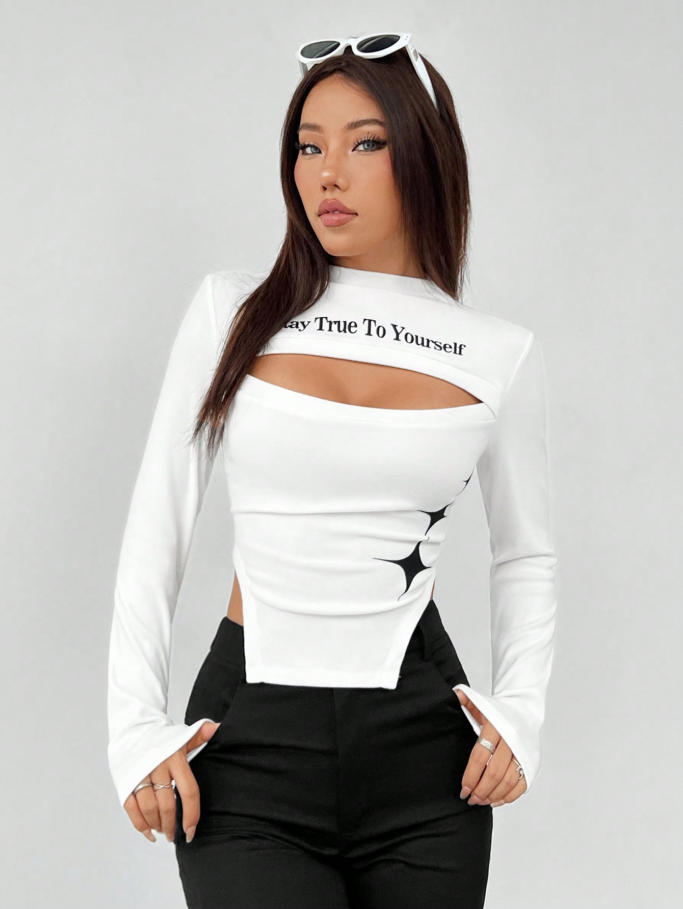 SHEIN EZwear Women's Casual Hollow Out Asymmetric Hem T-shirt With Letter & Star Print - Image 3