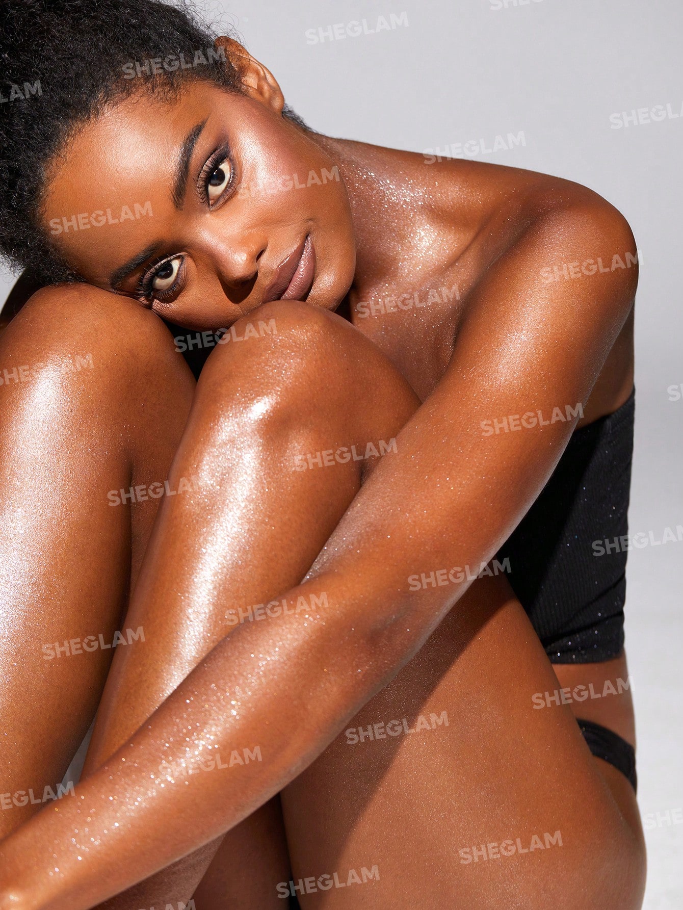 SHEGLAM Go Go Glow Highlighting Body Mist-Frosted Opal Body Glitter Powder Spray High-Shine Finish Multi-Use Shimmer Glow Highlighter Face Makeup - Image 3