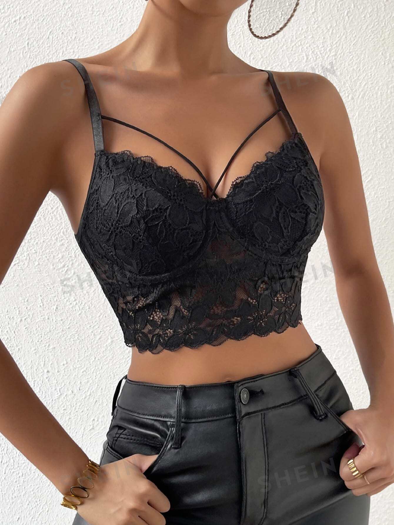 SHEIN Privé Solid Criss Cross Crop Lace Cami Top - Image 3