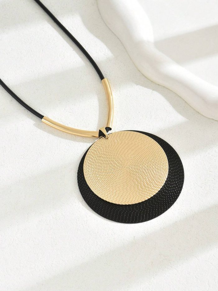1pc New Arrival Fashionable & Versatile Multi-Color Geometric Pendant Necklace - Image 3