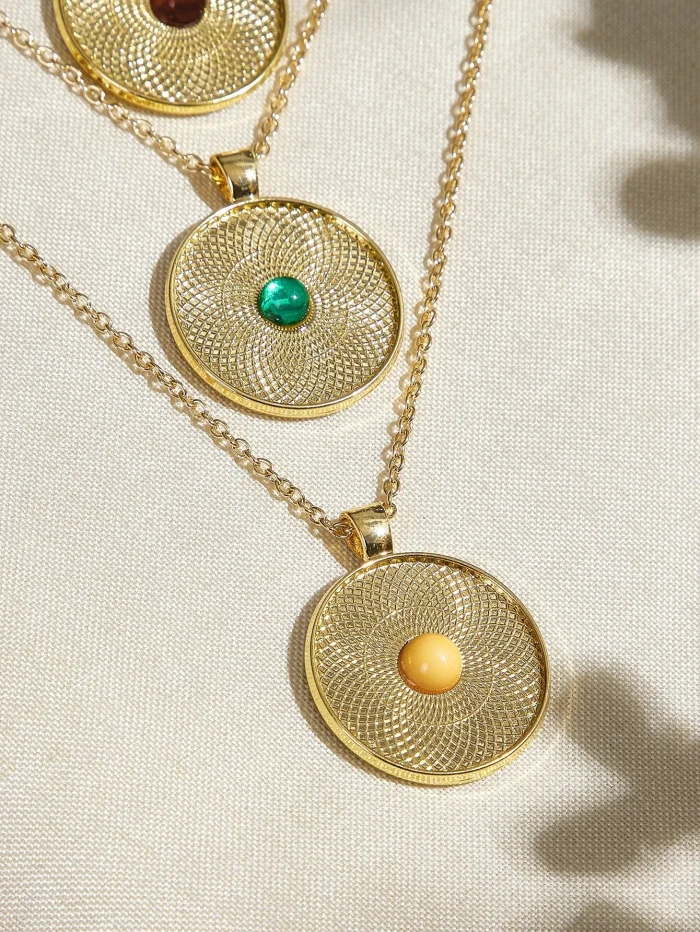 Round Charm Layered Necklace - Image 2
