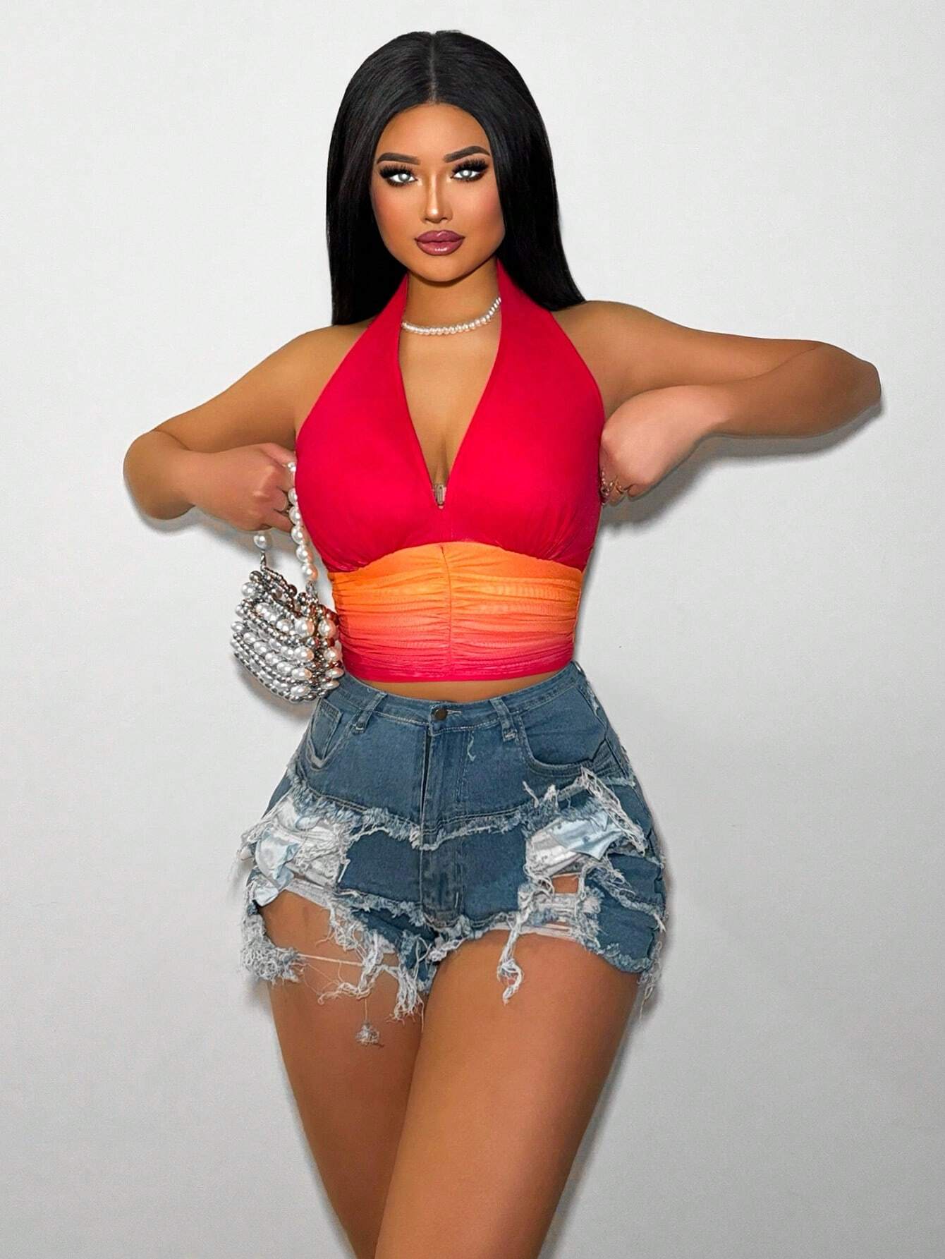 SHEIN SXY Ombre Plunging V-Neck Pleated Halter Cropped Tank Top - Image 4