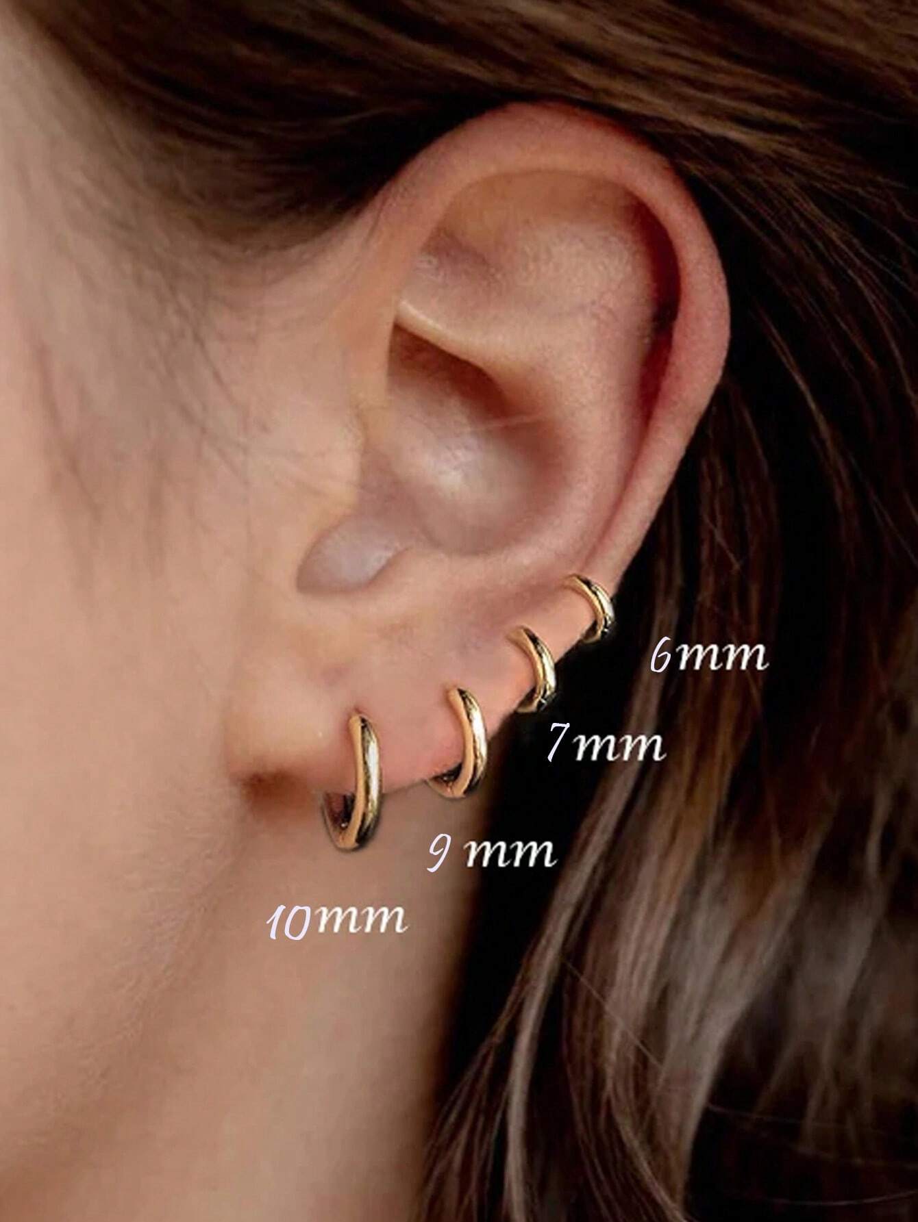 5 Pairs Dainty Stainless Steel Huggie Hoop Earrings Set For Women, Girls Cute 18K Gold Plated Thin Small Hoop Earrings For Cartilage Helix Ear Lobe Multiple Piercing