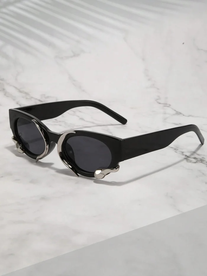 Glazzy 1pc Ladies' Retro Square Frame Uv400 Snake-Shaped Sunglasses