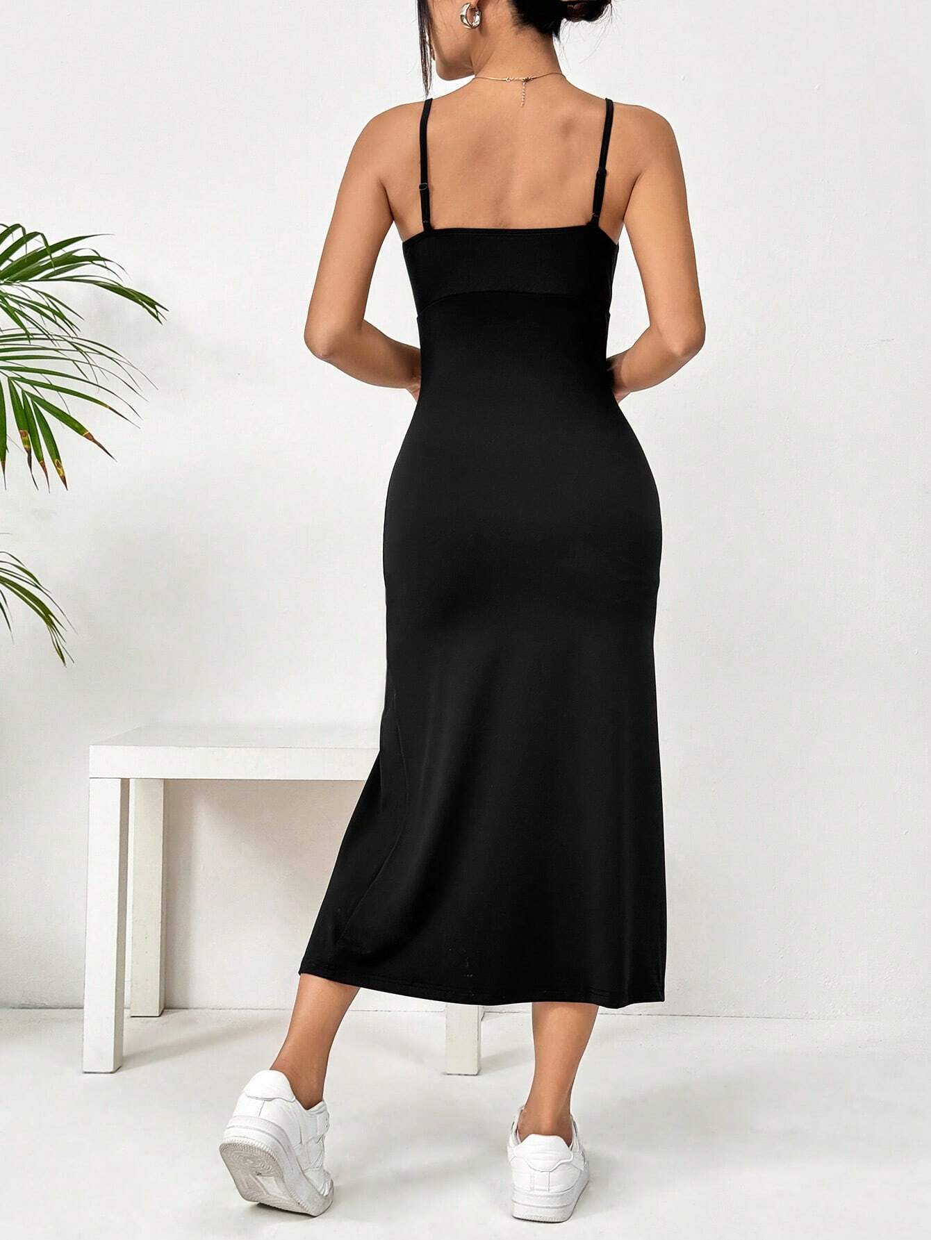 SHEIN EZwear Ladies' Solid Color Simple Daily High Side Split Strappy Dress - Image 2