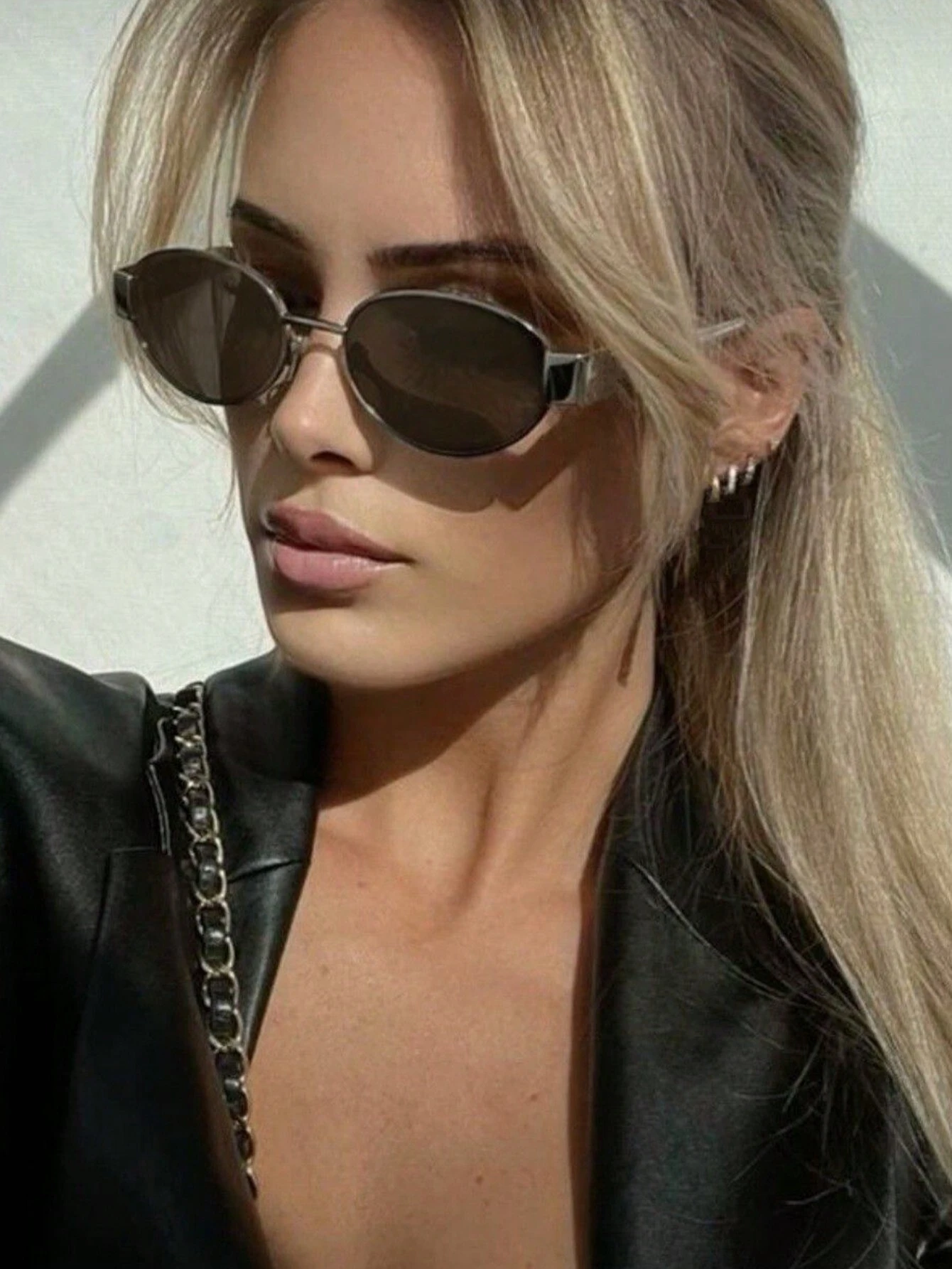 1pc New Women's Metal Frame & Temple Sunglasses, Retro Style, Suitable For Daily Use