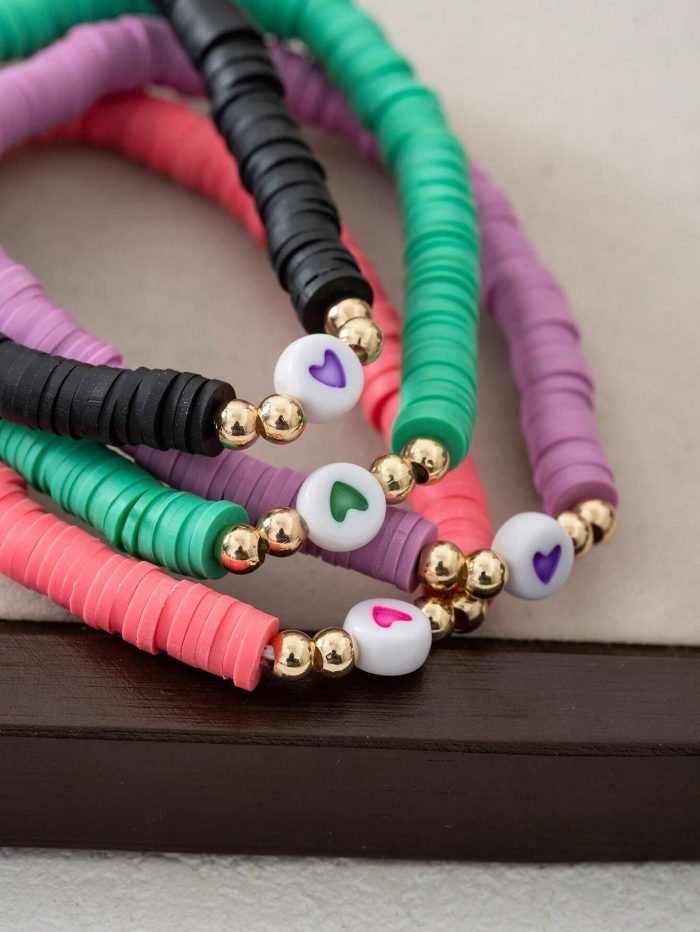 4pcs Heart Decorated Polymer Clay Elastic Bracelet Set For Women