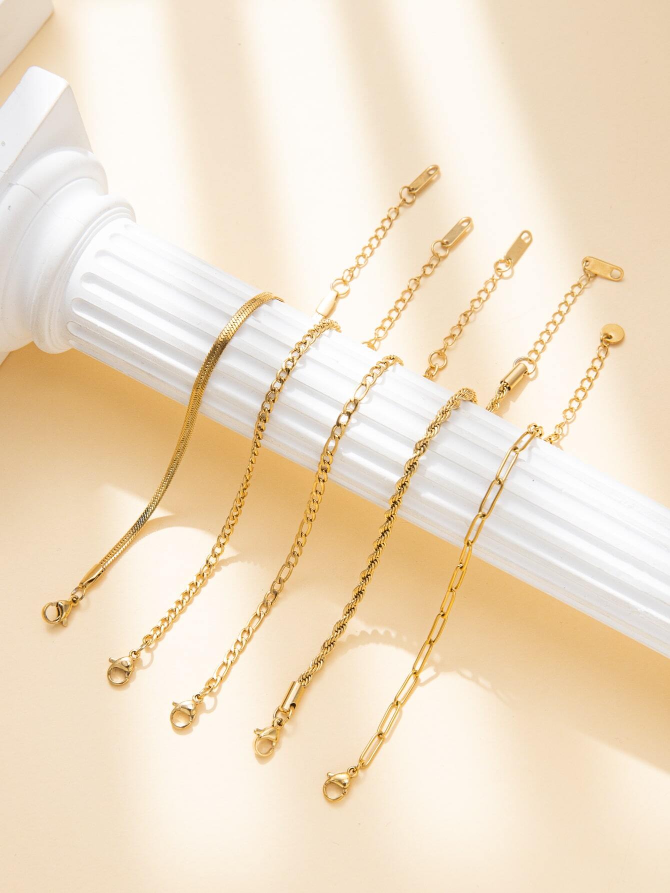 5pcs New Fashion 14k Gold Plated Stainless Steel Material Waterproof Tarnish Resistant Twisted, Snake & Beaded Chain Bracelet Set - Image 3