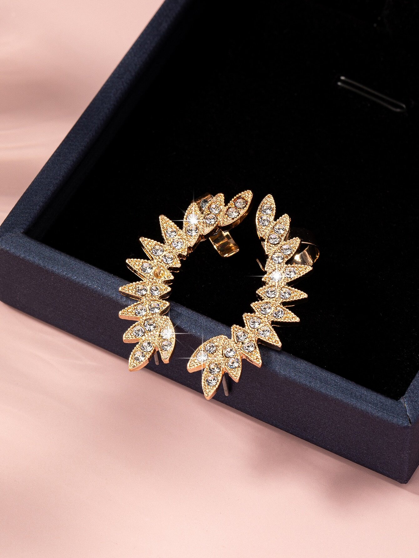 European And American Style Goddess Shiny Rhinestone Tassel Shaped Full Diamond - Image 3