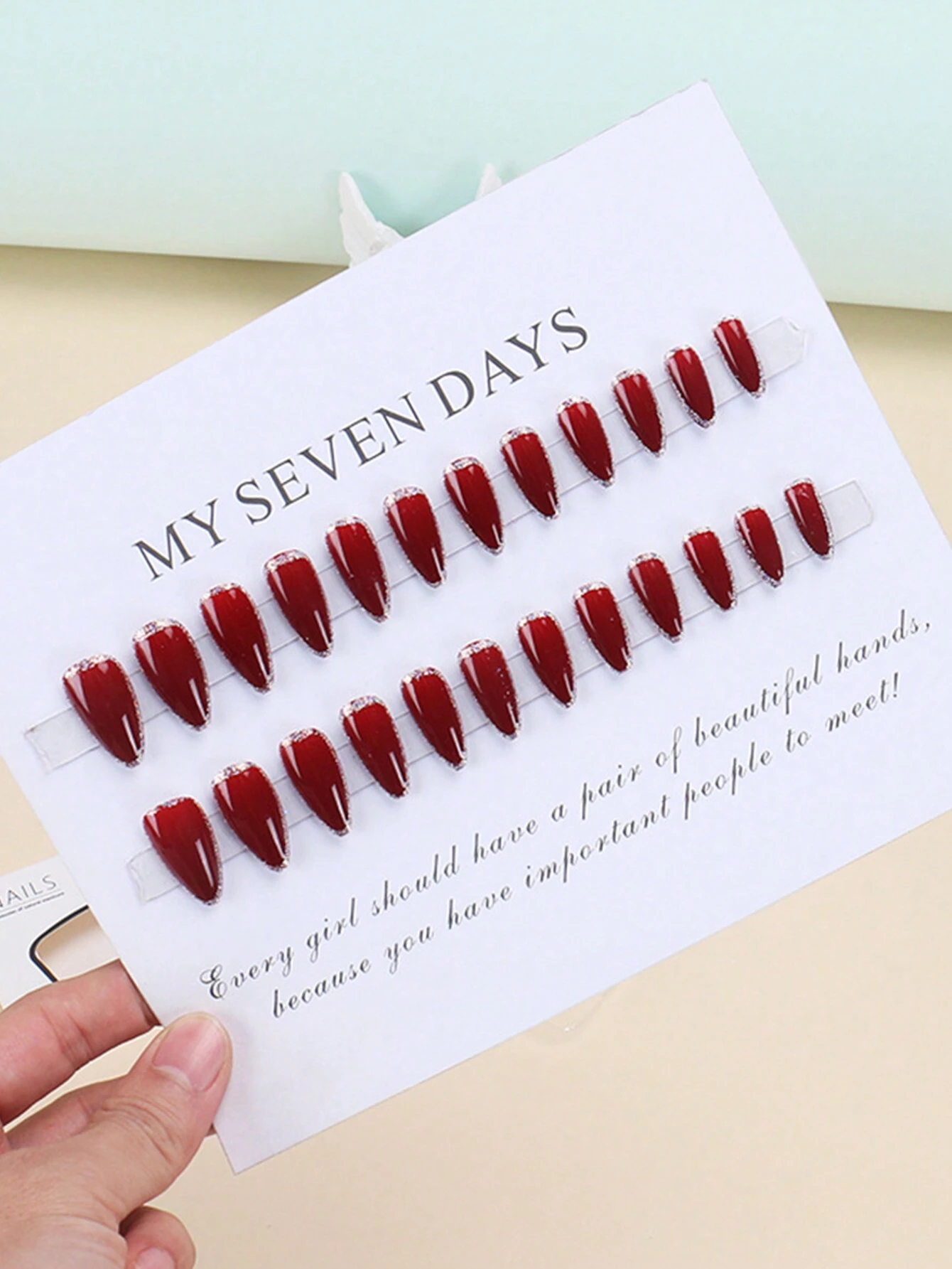 24pcs/Set European And American Style Medium-Long Length Cherry Sparkle Almond Shape False Nails+1pc Jelly Glue+1pc Nail File Press On Nails Nail Supplies - Image 2