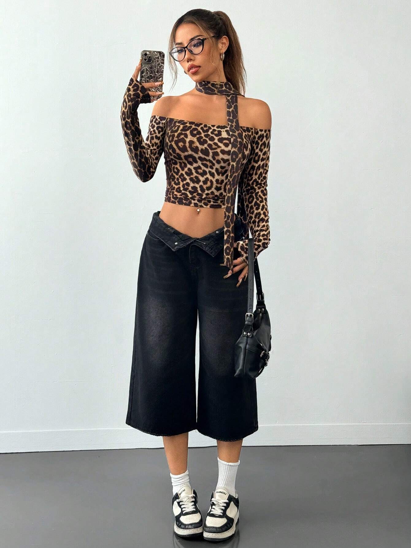 SHEIN EZwear Women Off Shoulder Long Sleeve Trendy Slim Elegant Charming Leopard Print T-Shirt - Image 4