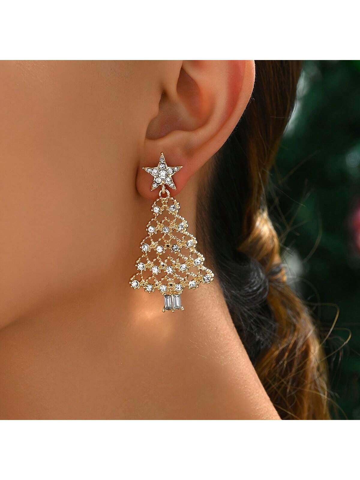 Elegant Hollow Christmas Tree Shape Pendant Earrings With Sparkling Rhinestones - Image 3
