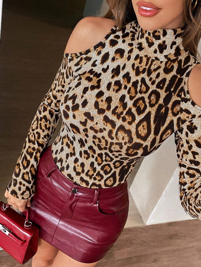 SHEIN Essnce Holiday Sparkly Elegant Tshirt Women - Image 6