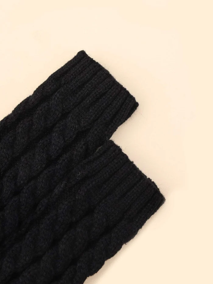 Short 100% Linen Fingerless Gloves In Black, Suitable For Autumn/Winter - Image 3