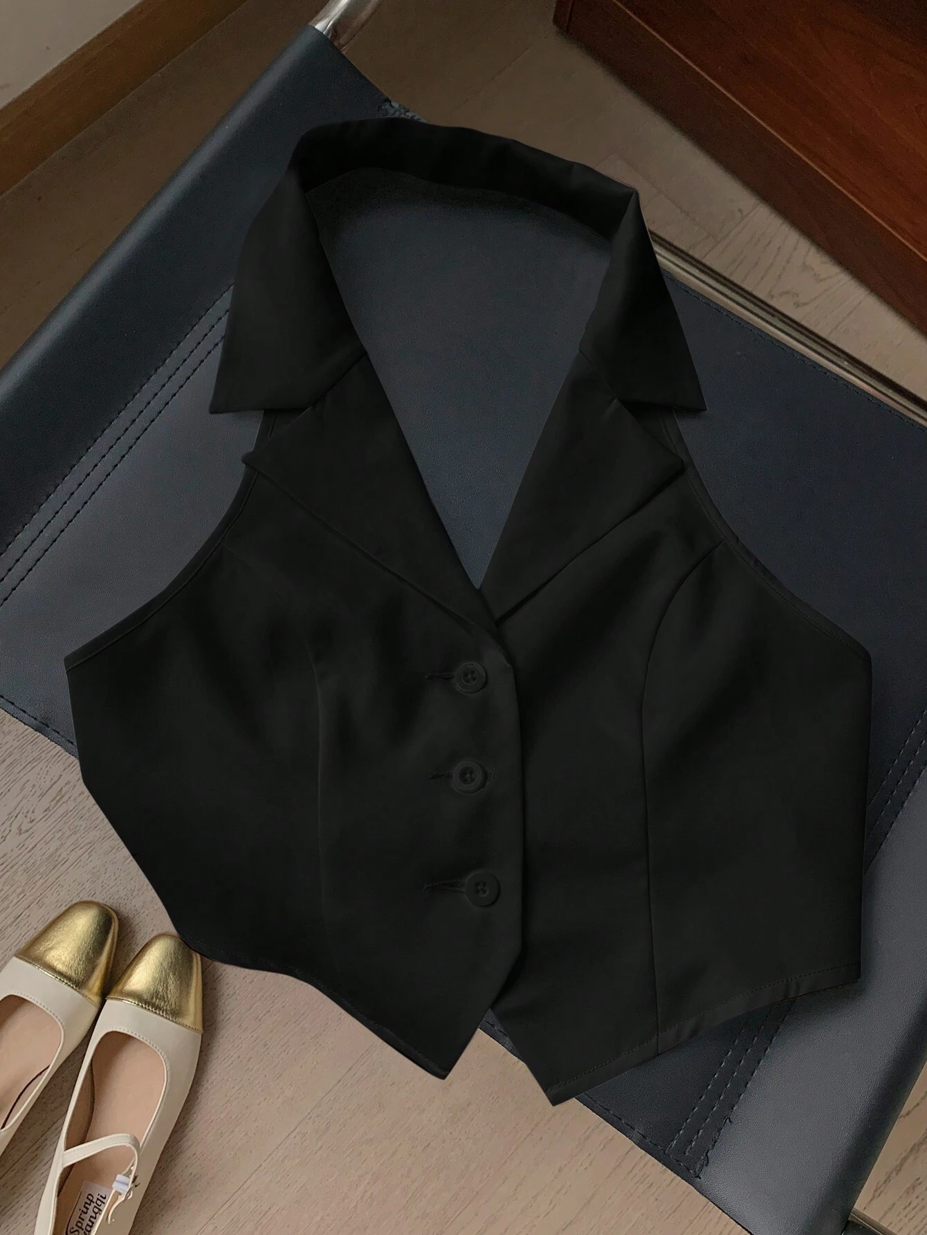 SHEIN EZwear Women Lapel Collar Backless Sleeveless Front Button Blazer - Image 5