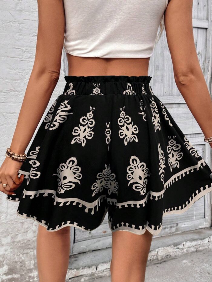SHEIN Holidaya Randomly Cut Shorts With All-Over Allover Print Mushroom Pattern - Image 2
