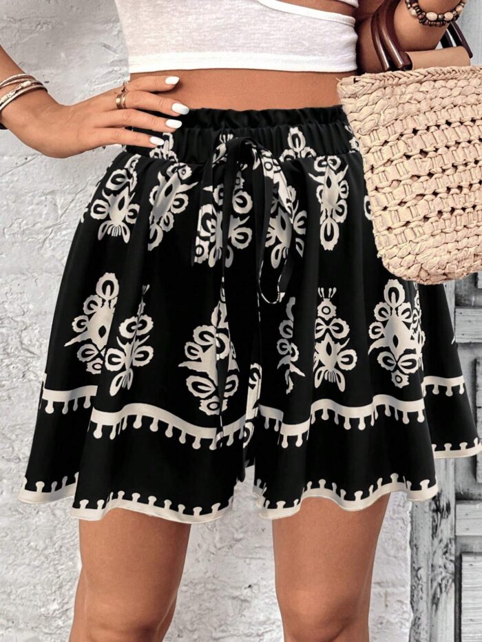 SHEIN Holidaya Randomly Cut Shorts With All-Over Allover Print Mushroom Pattern - Image 3