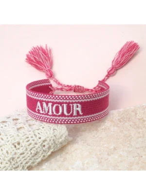 1pc Hand-Embroidered French "AMOUR" Creative Handwoven Retro Bracelet