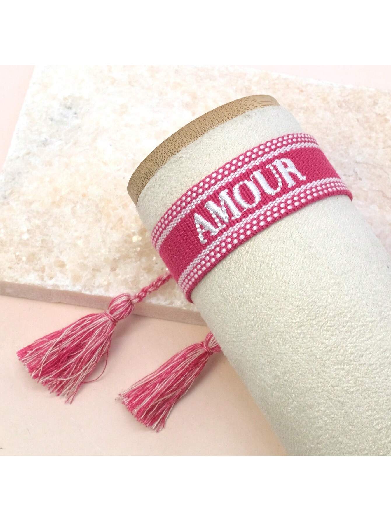 1pc Hand-Embroidered French "AMOUR" Creative Handwoven Retro Bracelet - Image 2