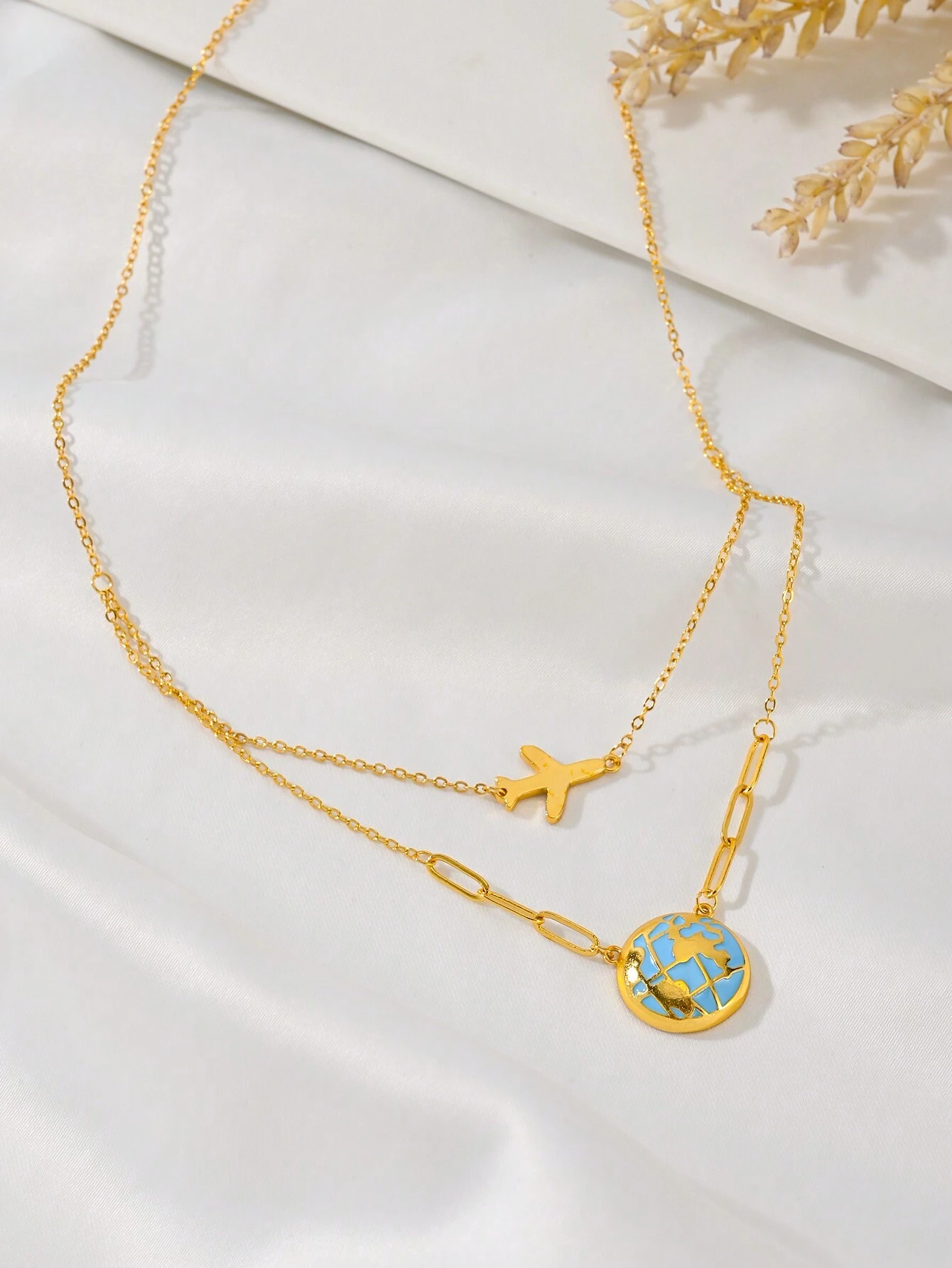 Double-Layer Stainless Steel Exquisite Earth And Aircraft Layered Necklace For Women - Image 3