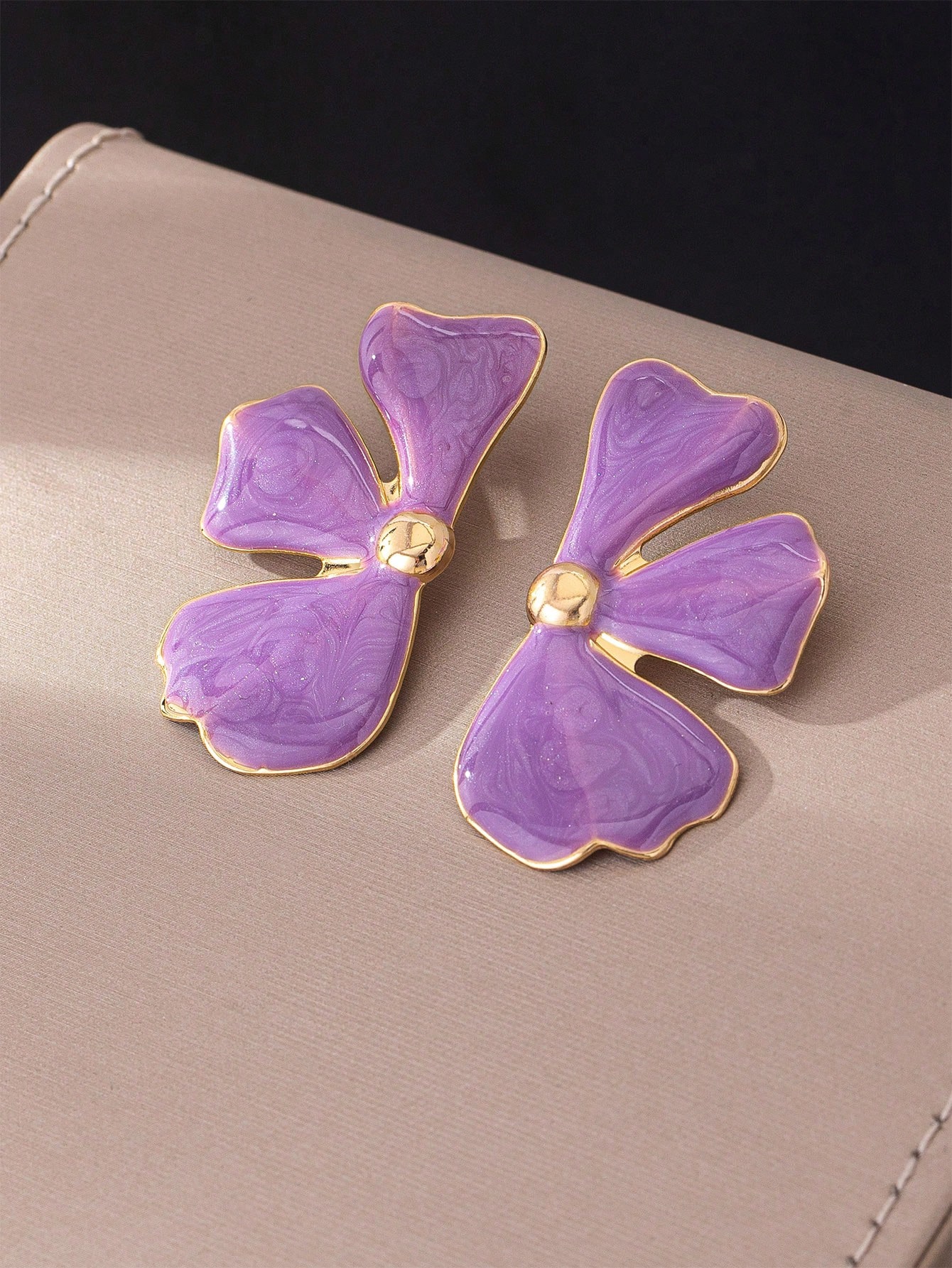 1 Pair Elegant Multi-Color Enameled Floral Earrings - Image 2