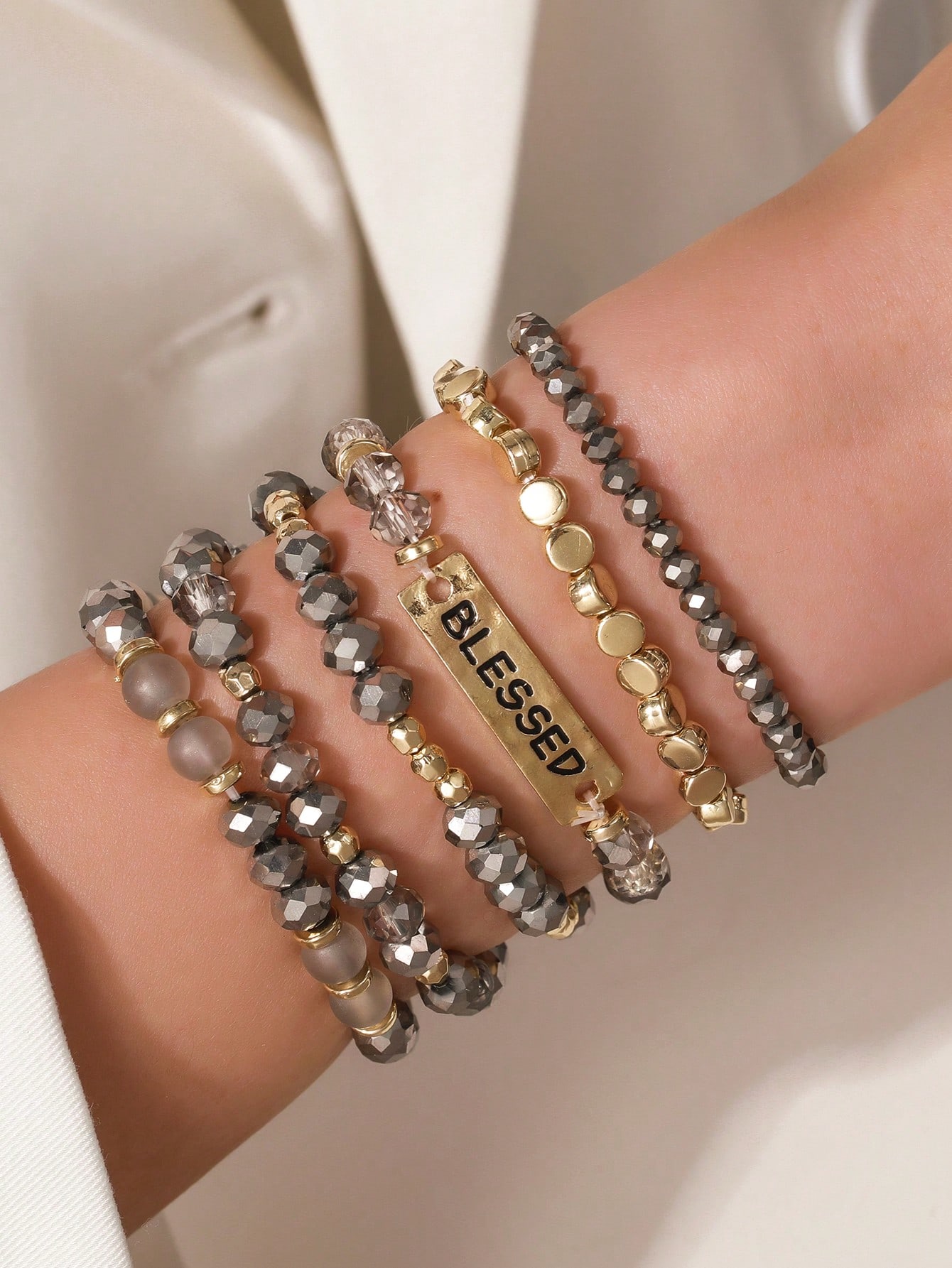 6pcs/Set Bohemian Style Acrylic Beaded Pendant Multilayer Elastic Bracelets