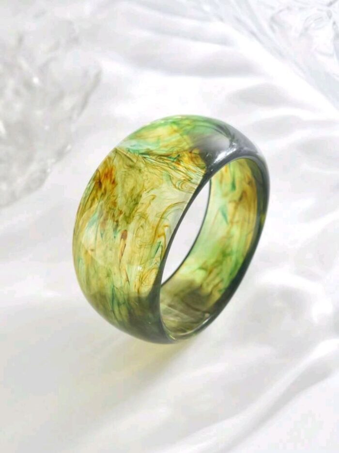 1pc Fashion Exaggerated Geometric Transparent Floral Resin Bangle
